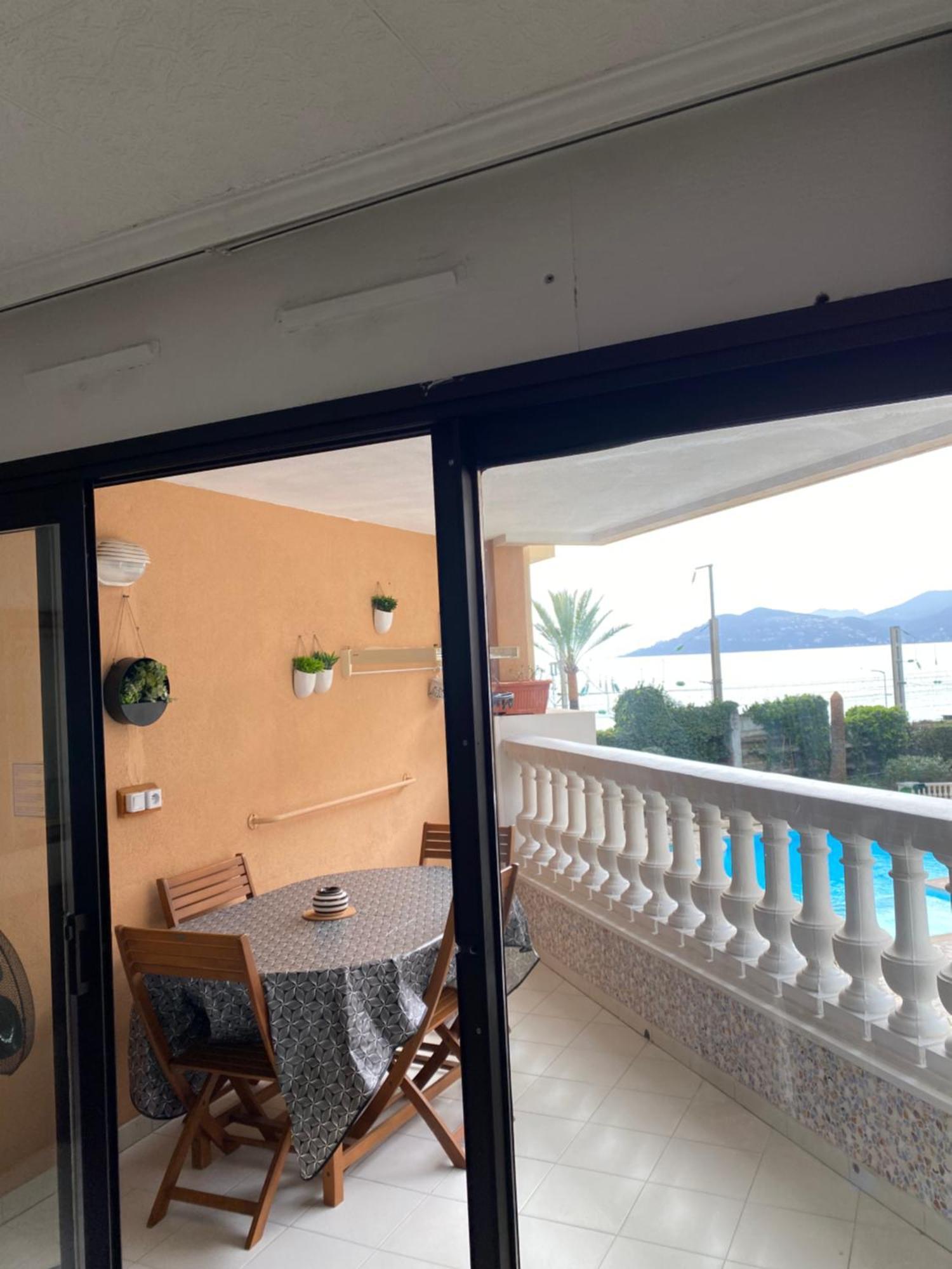 Bord De Mer, Terrasse, Tout A Pieds คานส์ ภายนอก รูปภาพ