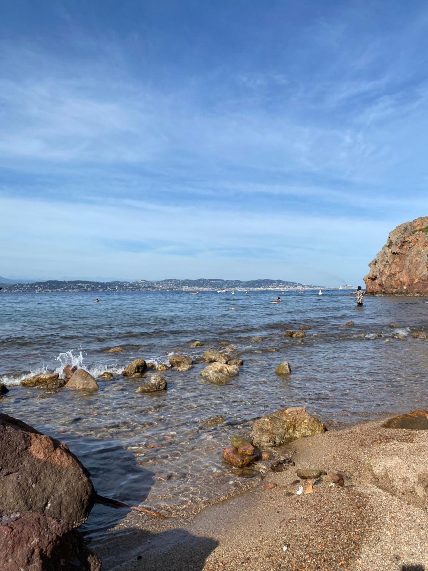 Bord De Mer, Terrasse, Tout A Pieds คานส์ ภายนอก รูปภาพ